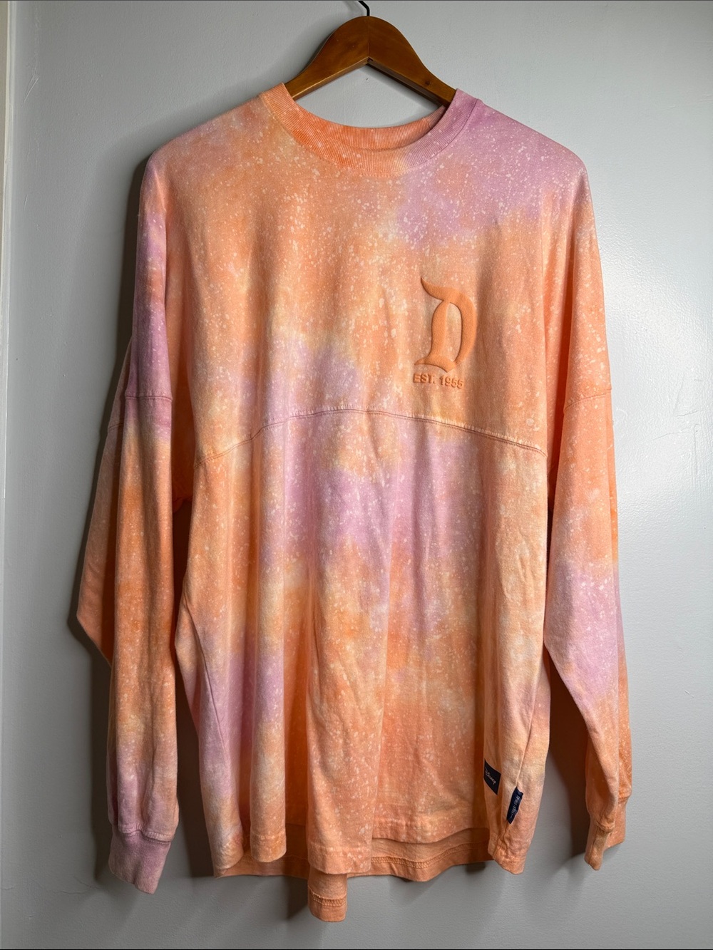 NWT Disneyland Womenโs Spirit Jersey Size M